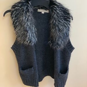 Sweat Vest with faux fur